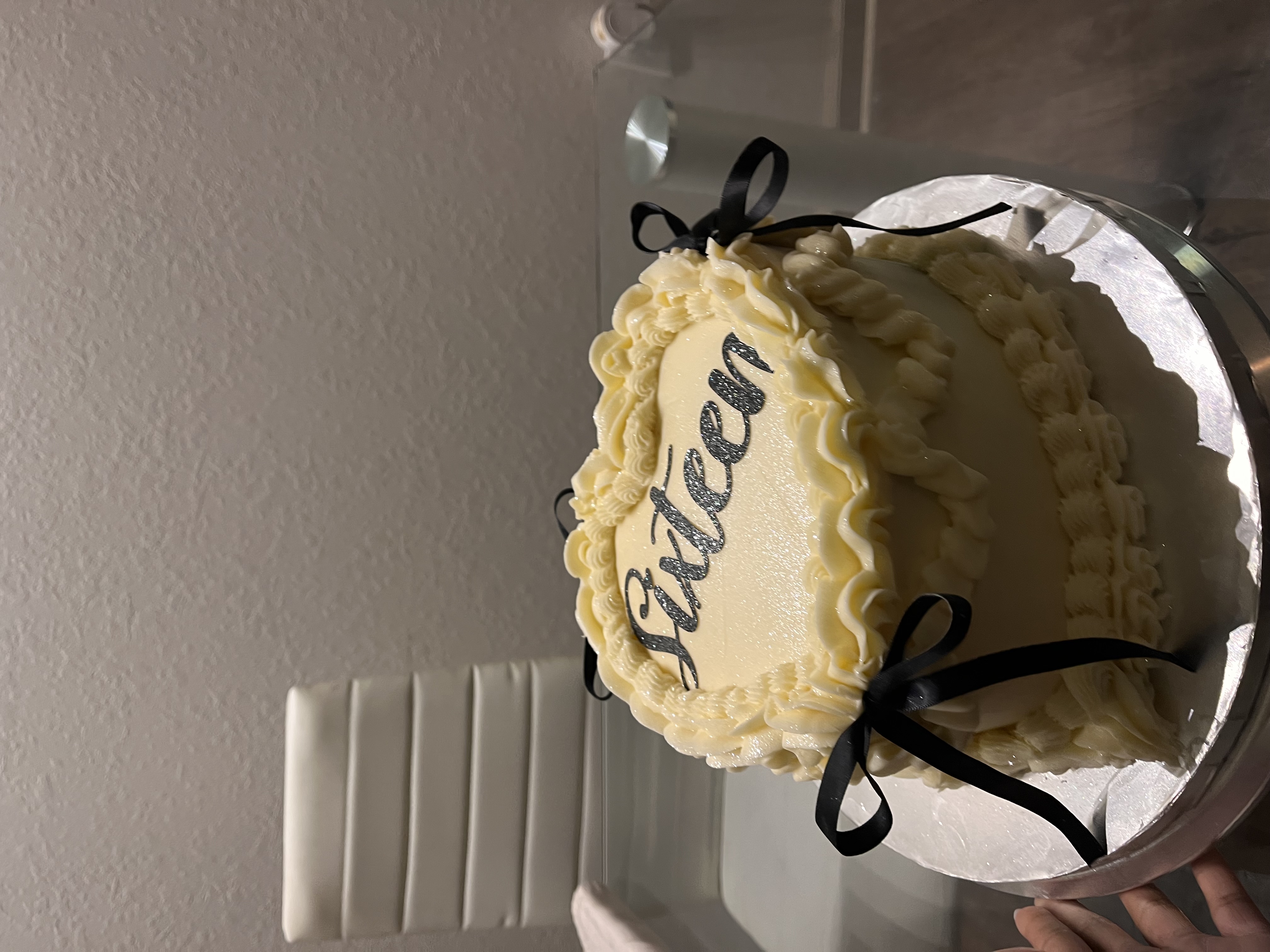 Custom cake by DaysiaVuCakes