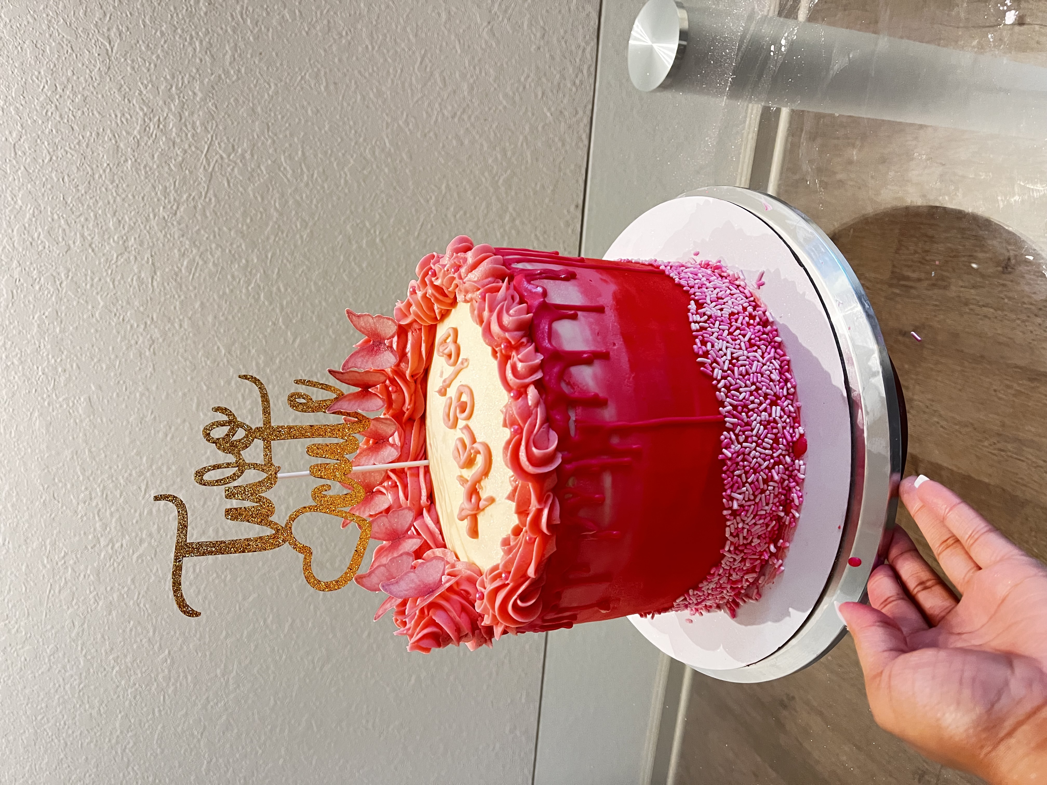 Custom cake by DaysiaVuCakes