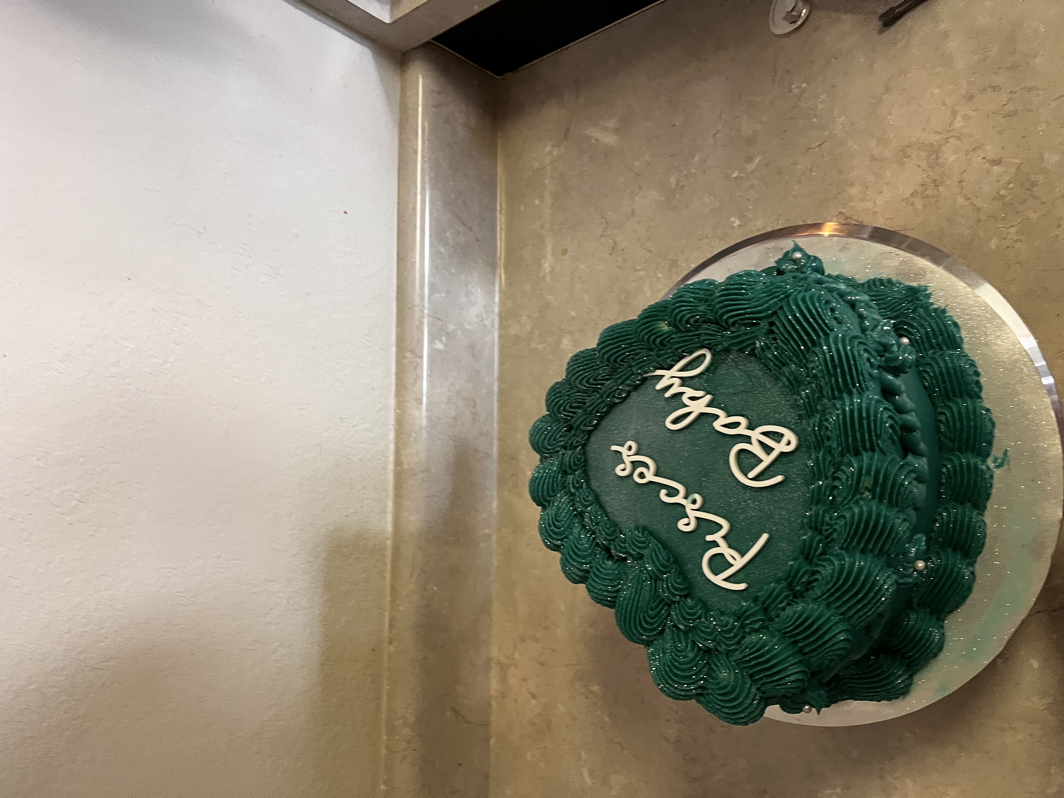 Custom cake by DaysiaVuCakes