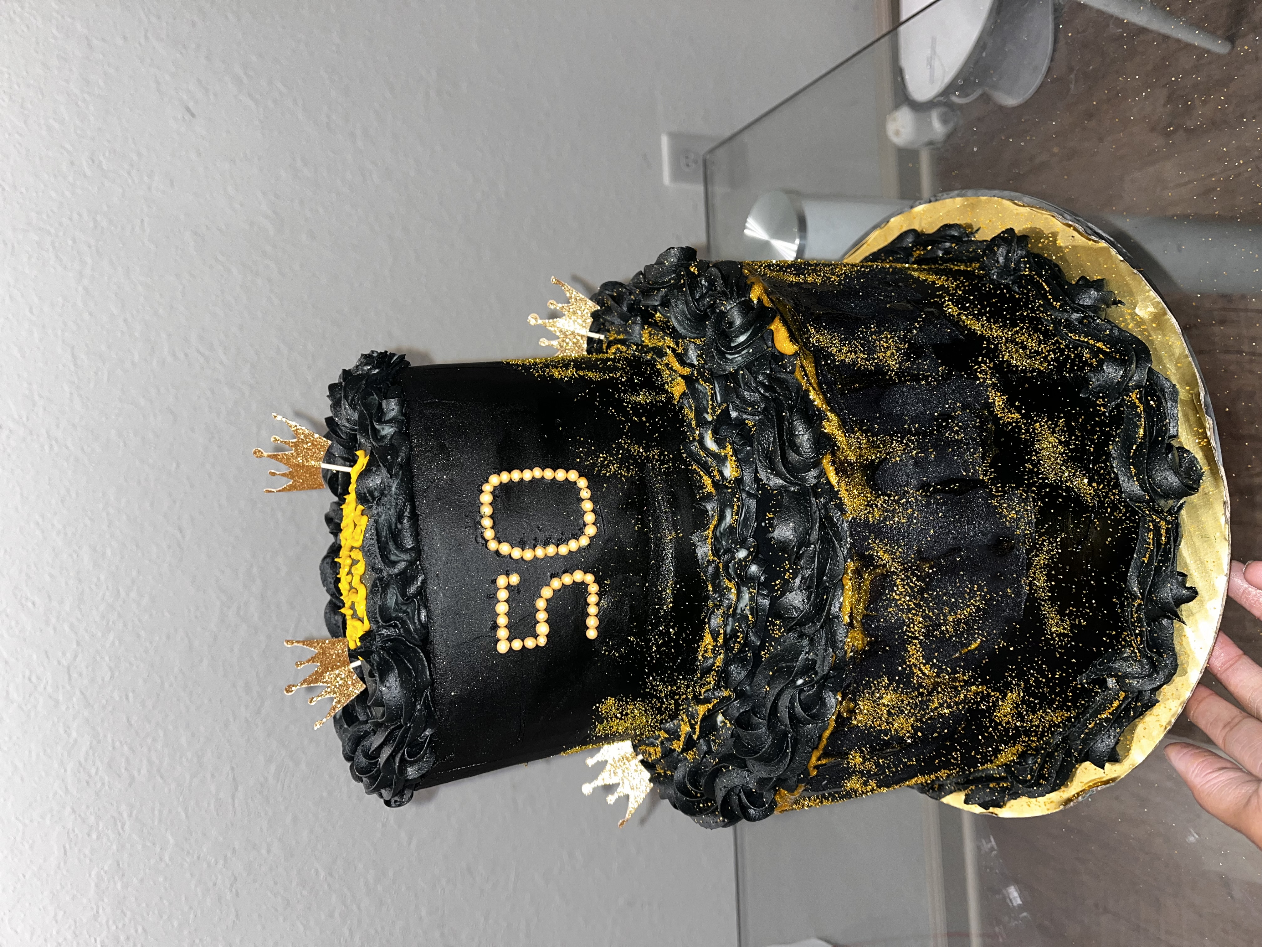 Custom cake by DaysiaVuCakes